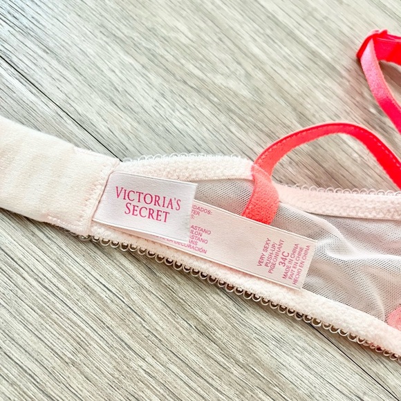 RARE Victoria’s Secret Very Sexy Coral Orange Red Lace Polka Dot Push Up Bra 34C - Picture 4 of 5